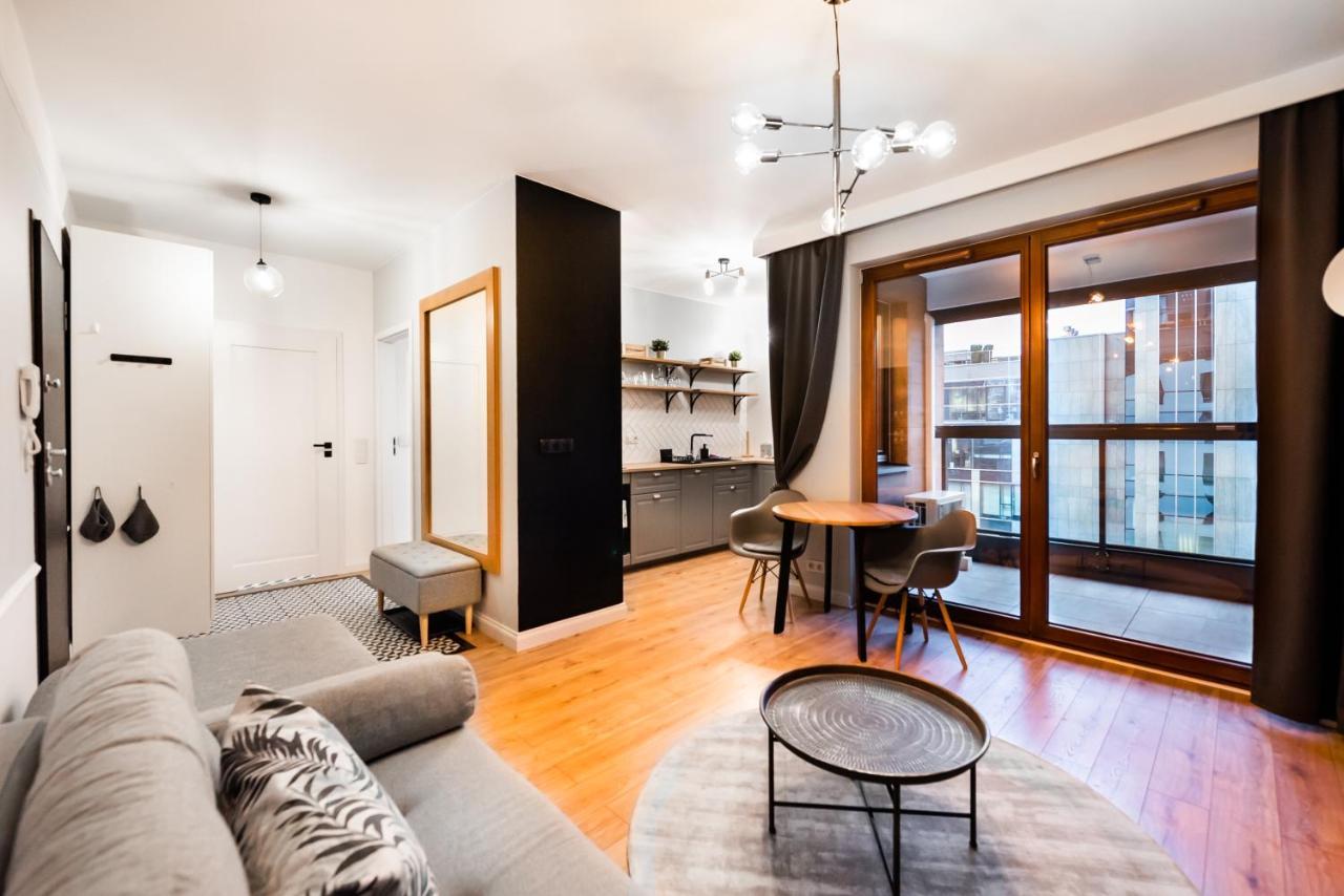 ורשה Grzybowska Luxury Apartment מראה חיצוני תמונה