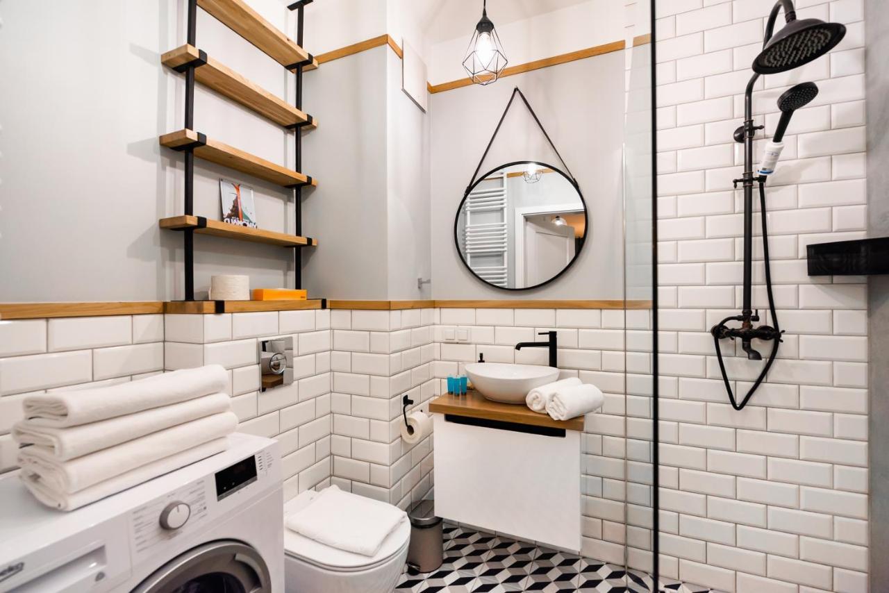 ורשה Grzybowska Luxury Apartment מראה חיצוני תמונה
